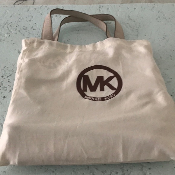 Michael Kors handbag preowned fabulous - Picture 2 of 8